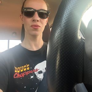 Meet your Posher, Cassandra